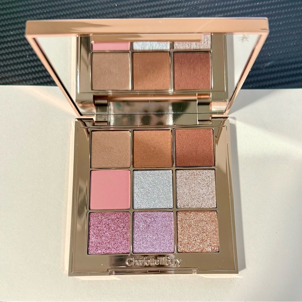 Charlotte Tilbury beautyverse eyeshadow palette. 2023 limited edition. BNIB